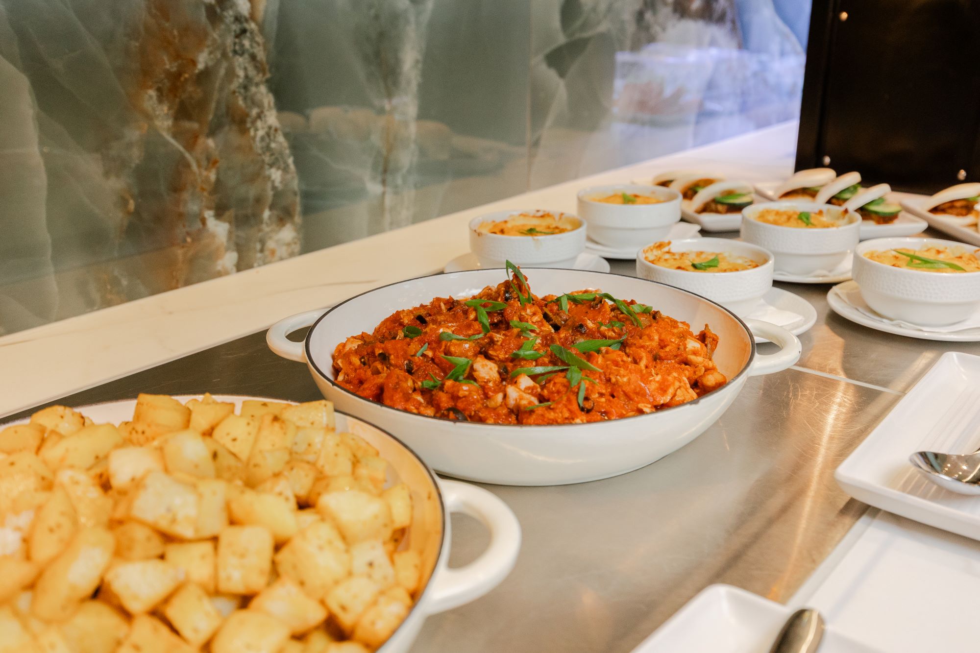 Escape Lounge - Hot food