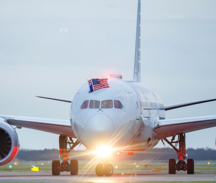 American Airlines plane at BNE with American and Australian flag