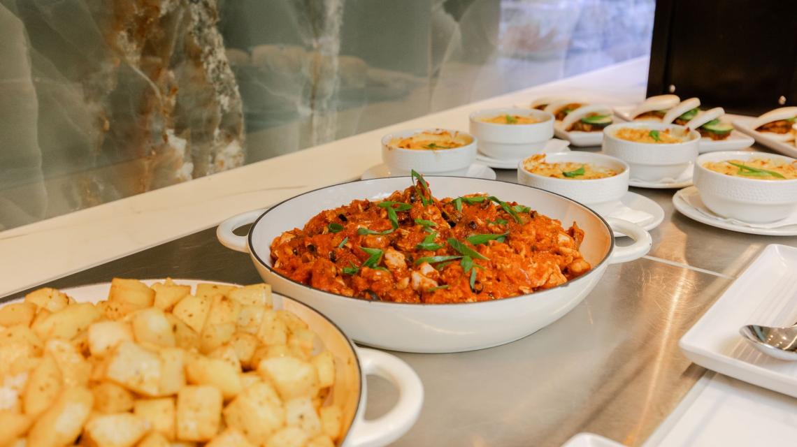 Escape Lounge - Hot food